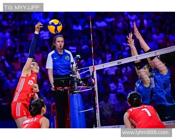 中国女排迎战斐济队全力争胜展现实力与团队精神